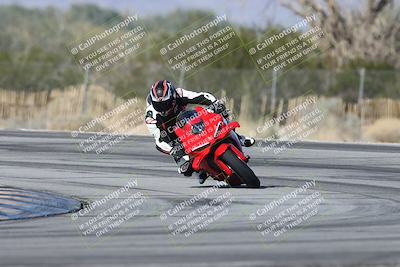 media/Dec-01-2025-Moto Forza (Mon) [[2daa91e15f]]/1-Advanced Group/Session 3 (Turn 3)/